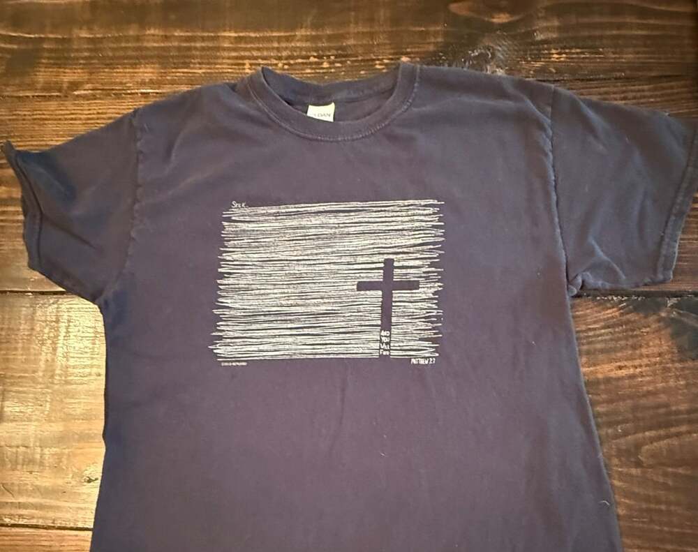 Gildan Matthew 7:7 Christian Cross Graphic T-Shirt